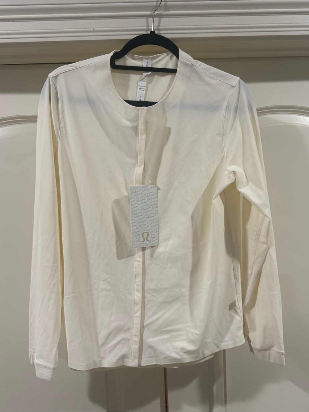 lululemon athletica Women’s Cream Long-Sleeve Shirt Solo Blouse NWT size 8